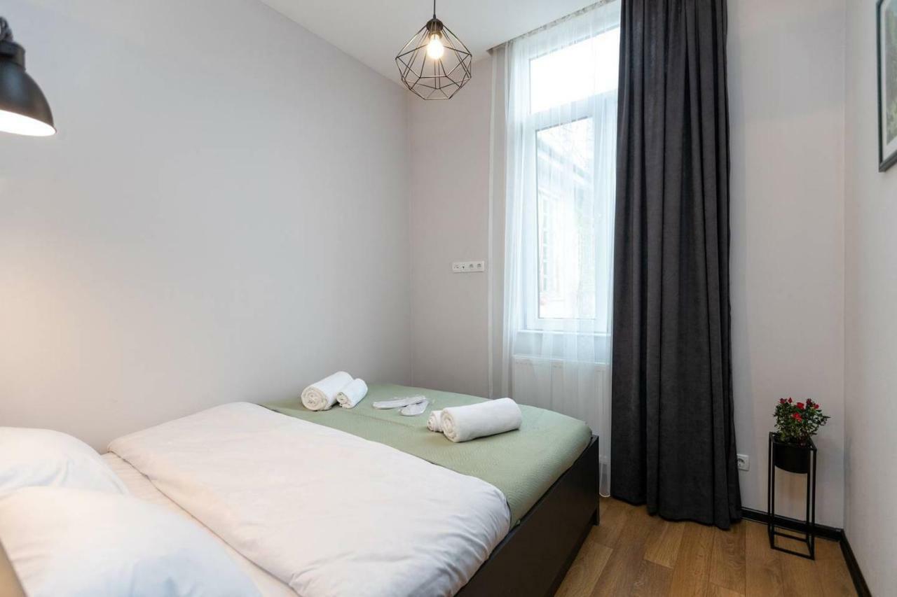 Апартаменти Wehost Cozy Nest Тбілісі Екстер'єр фото